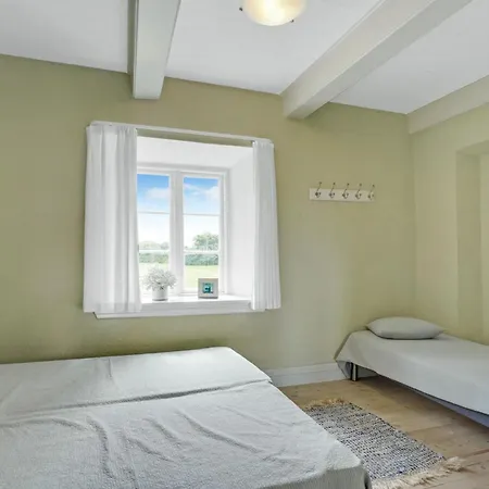 Σπίτι διακοπών Gorgeous In Hojslev With Kitchen